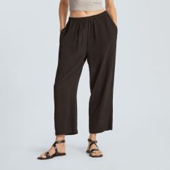 Alternative view of The Naia™ Ripple Pant | Black