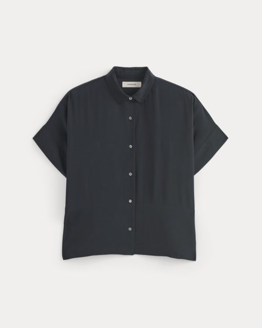 Alternative view of The Boxy Shirt in Washable Silk | Navy