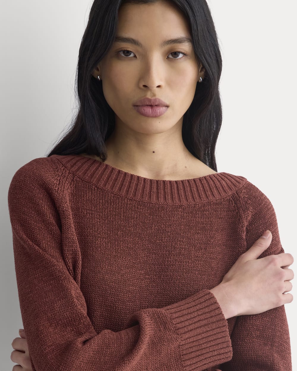 Wide-Neck Crew Sweater in Tape Yarn | Henna Red - Image 4