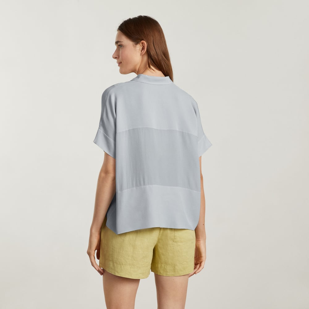 The Boxy Shirt in Washable Silk | Sky - Image 3