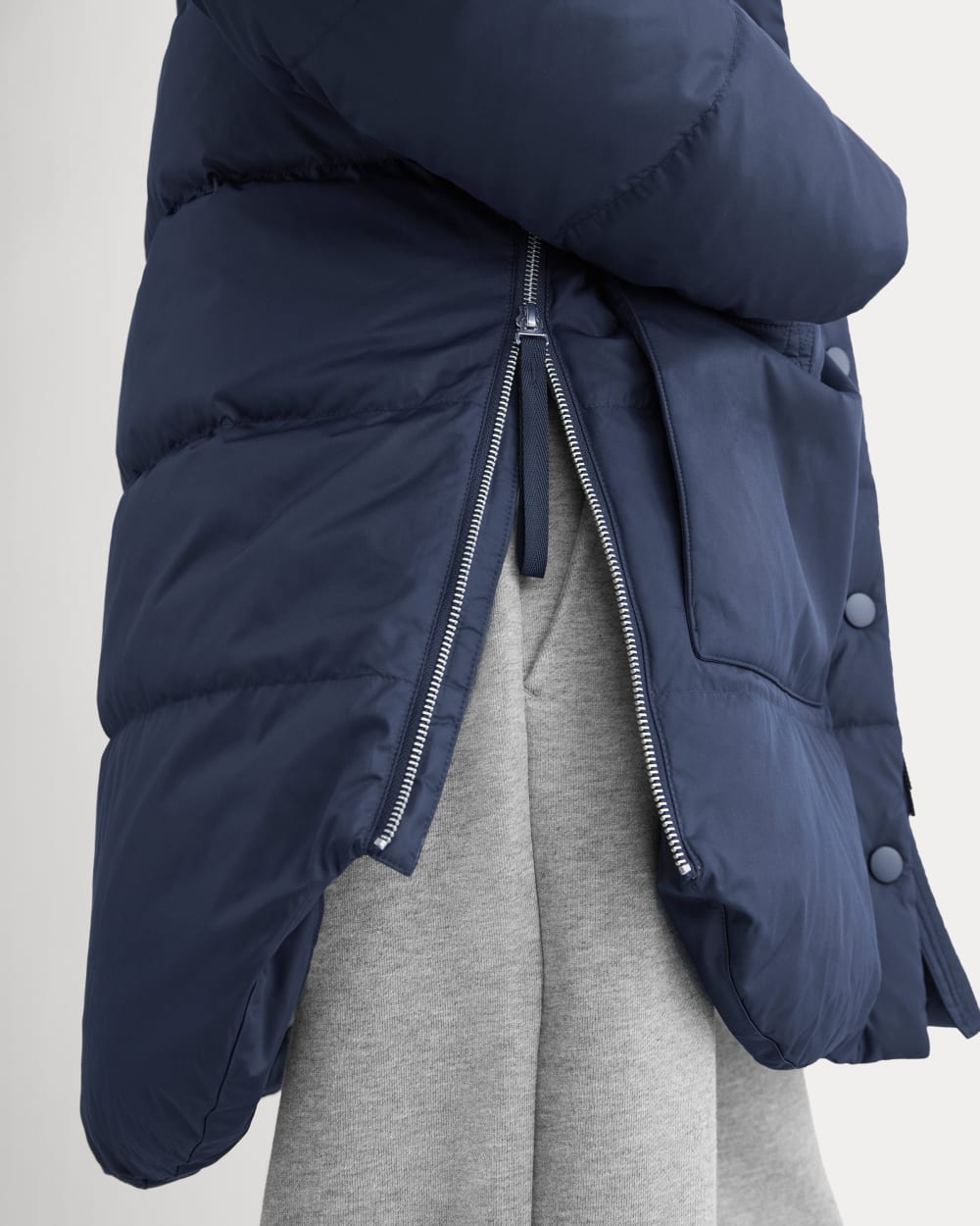 The EverPuff™ Long | Navy - Image 4