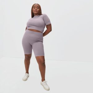 Alternative view of The Seamless Bike Short | Dusty Lavender