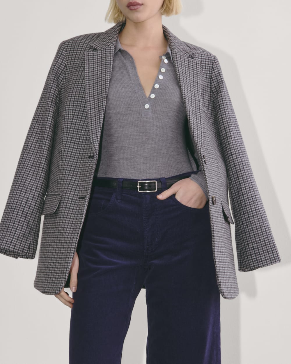 The Mid-Way Pant in Corduroy | Navy - Image 4