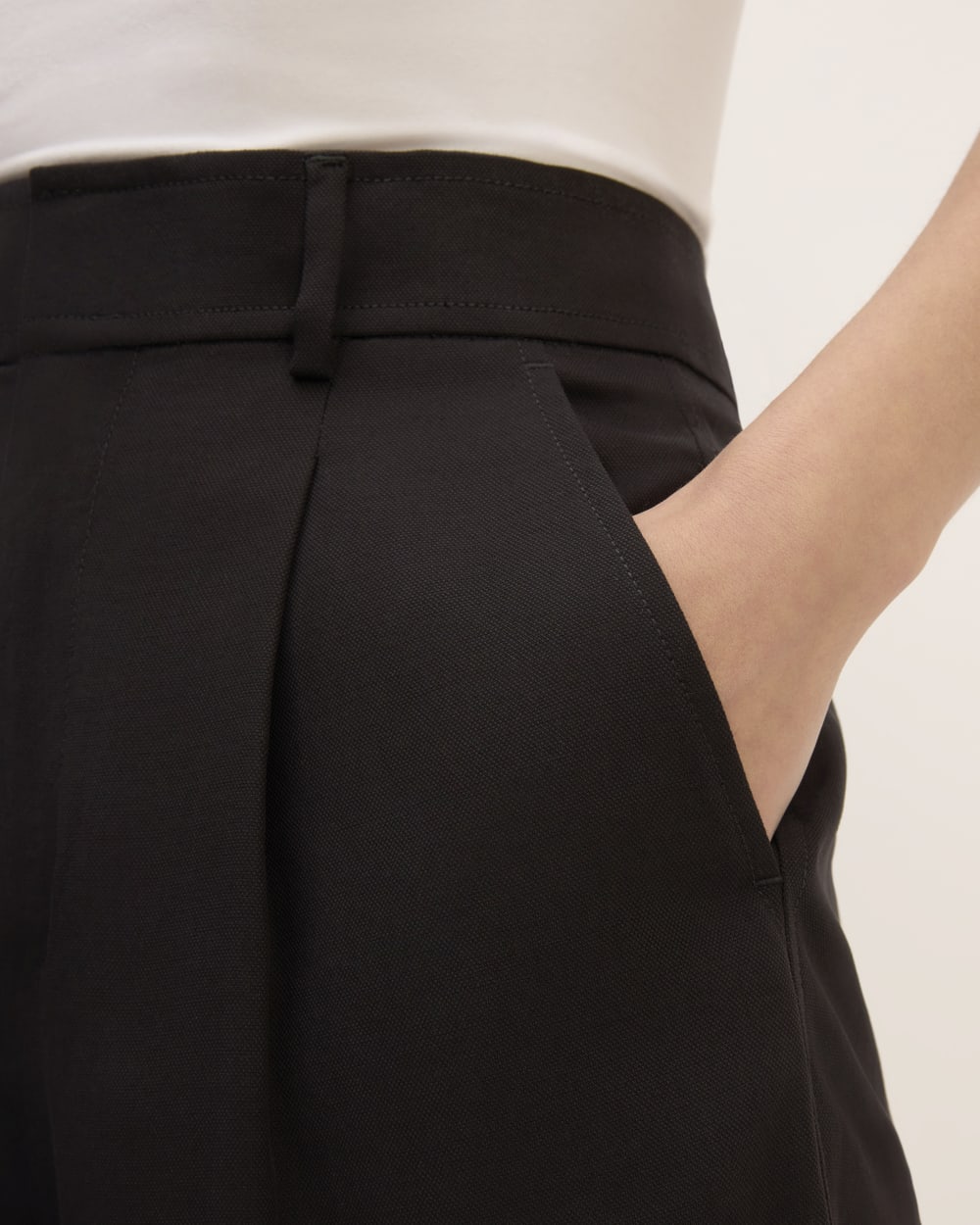 The Way-High® Drape Short | Black - Image 4