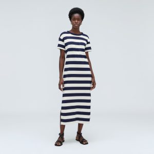 Alternative view of The Organic Weekend Maxi Dress | Navy / Canvas