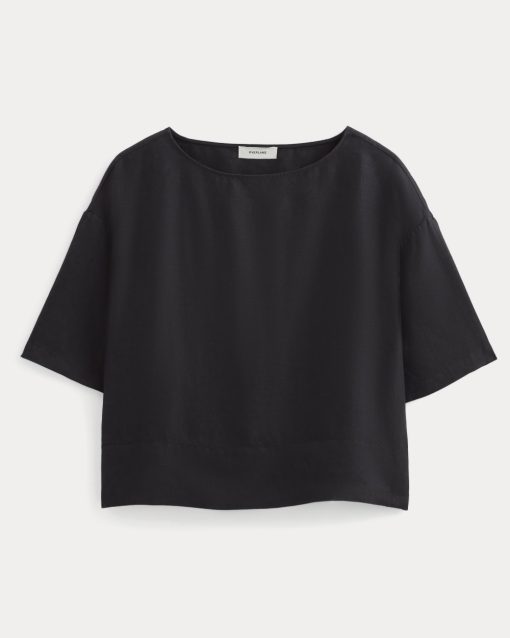 Alternative view of The Boatneck Top in Linen | Black