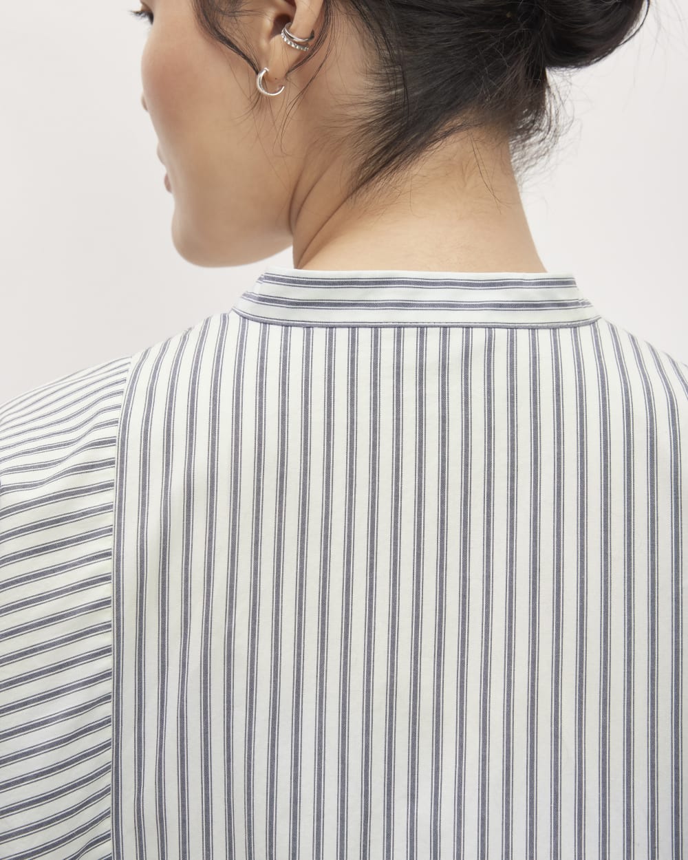 The Oversized Raglan Shirt | Bone/Navy - Image 5