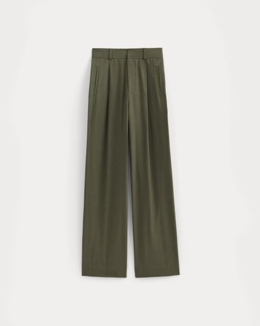 Alternative view of The Draper Pleated Pant in Buttersmooth | Kalamata | 30 Inseam