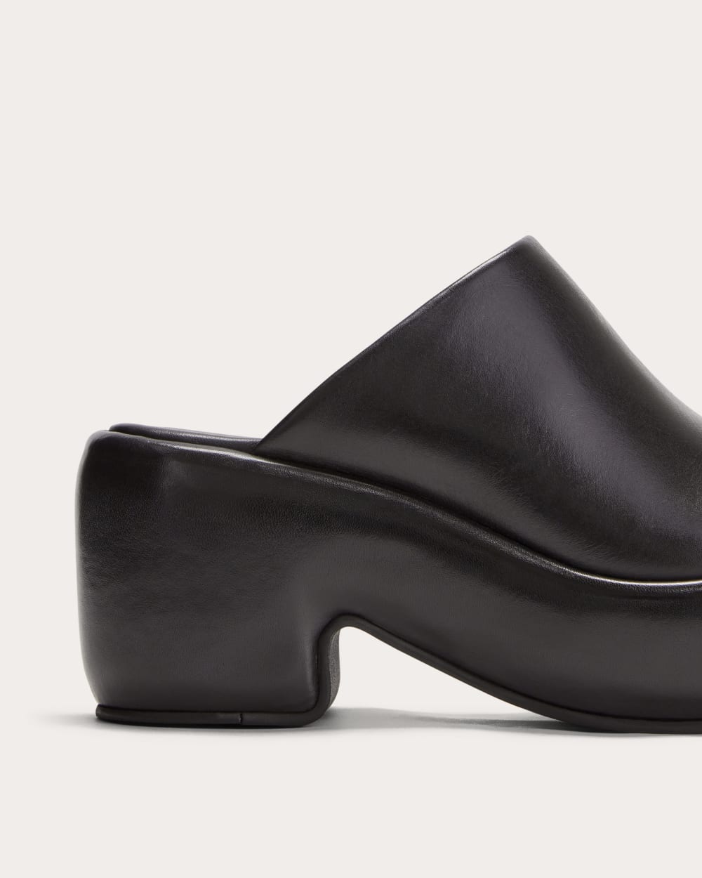 The Puffa Clog | Black - Image 6