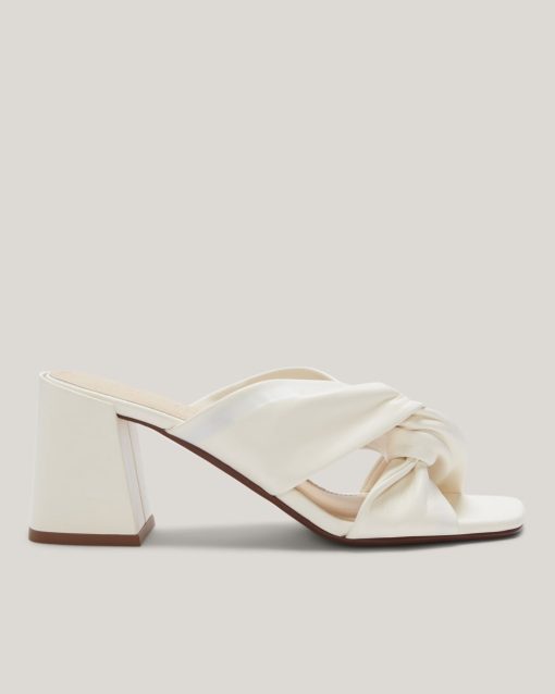Alternative view of The Day Twist Heel | Canvas
