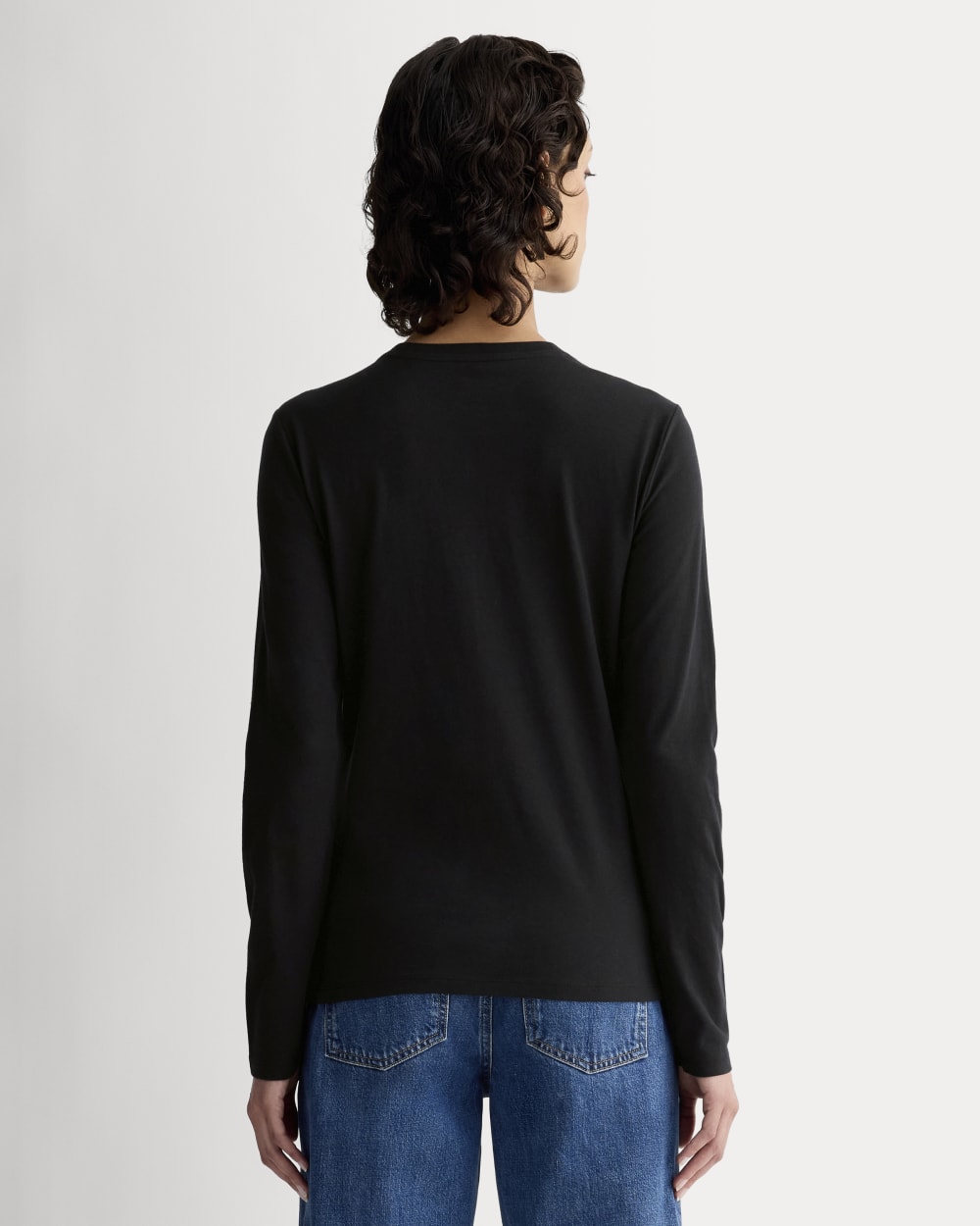 The Slim Long-Sleeve Crew in Essential Cotton | Black - Image 4