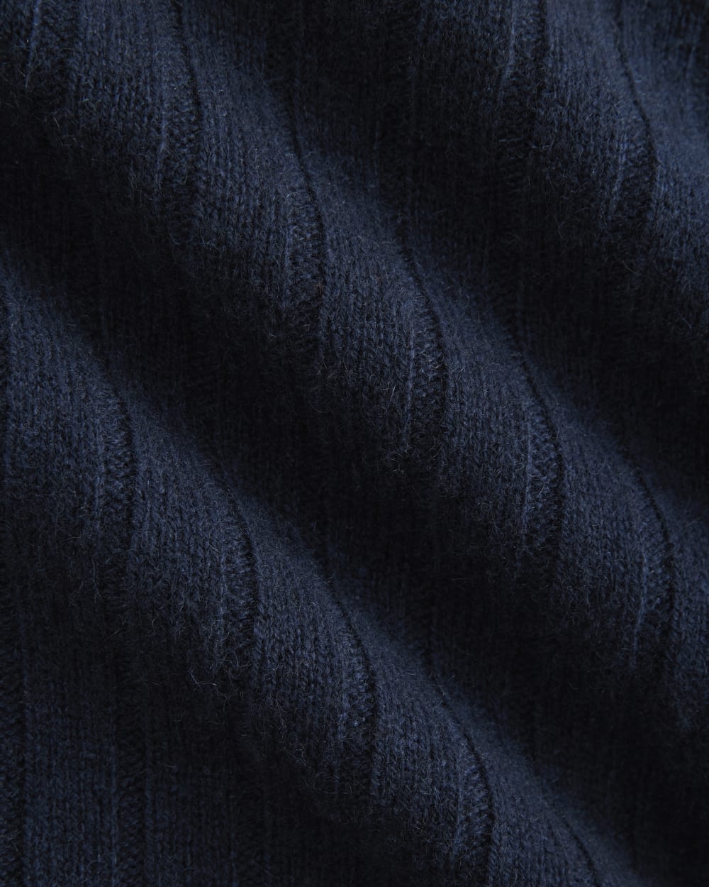 Mix Ribbed Crew in Cashmere | Navy - Image 6