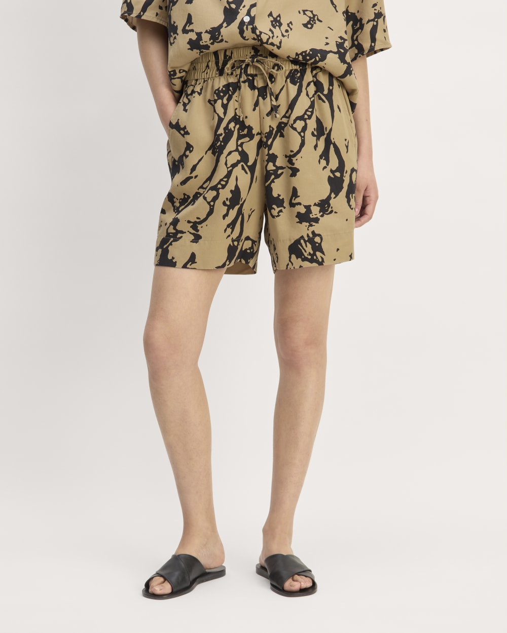 The Vacation Short | Black / Cornstalk Abstract - Image 3