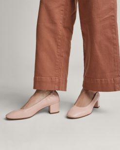 Alternative view of The Day Heel in Narrow Fit | Pale Pink