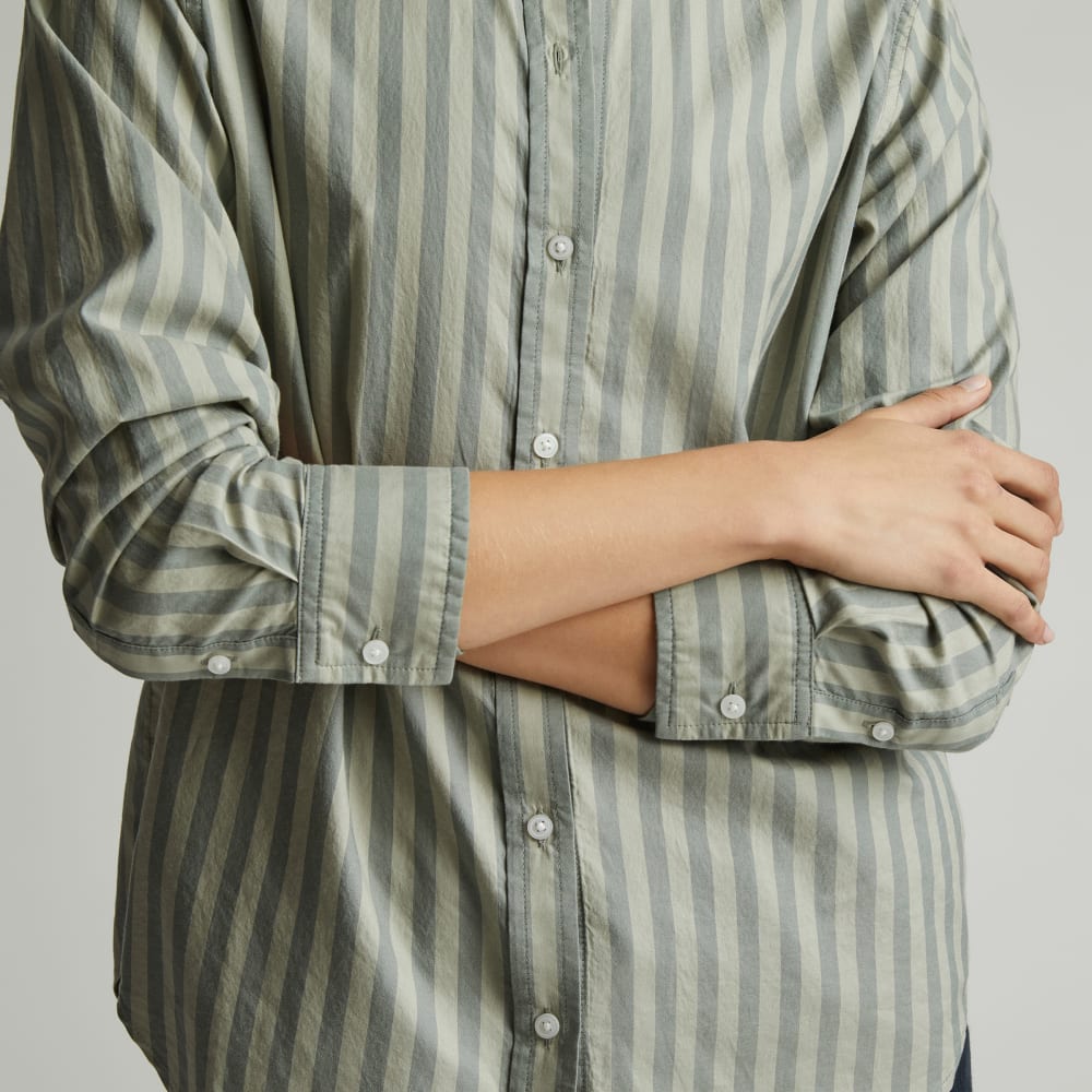 The Must-Have Shirt in Silky Cotton | Green Balsam / Seagrass - Image 5