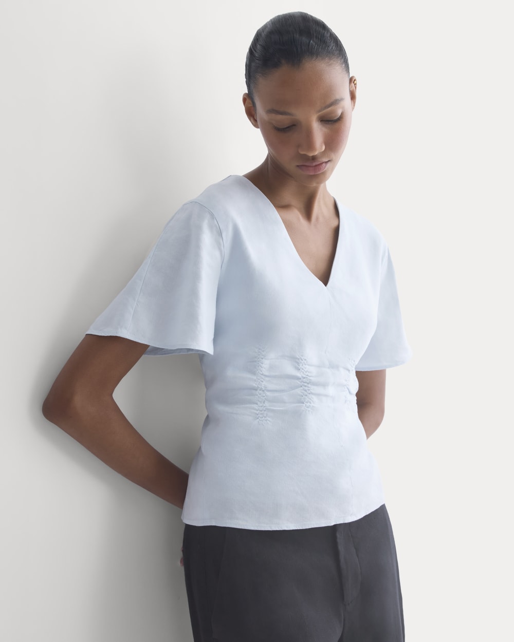 Cinched Top in Stretch Linen | Skywriting