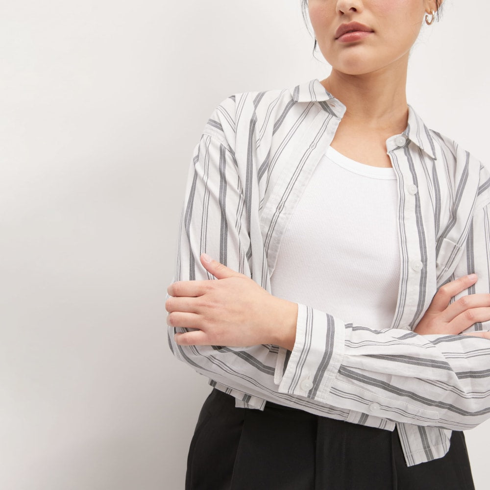 The Way-Short Shirt in Silky Cotton | Bone / Black - Image 5
