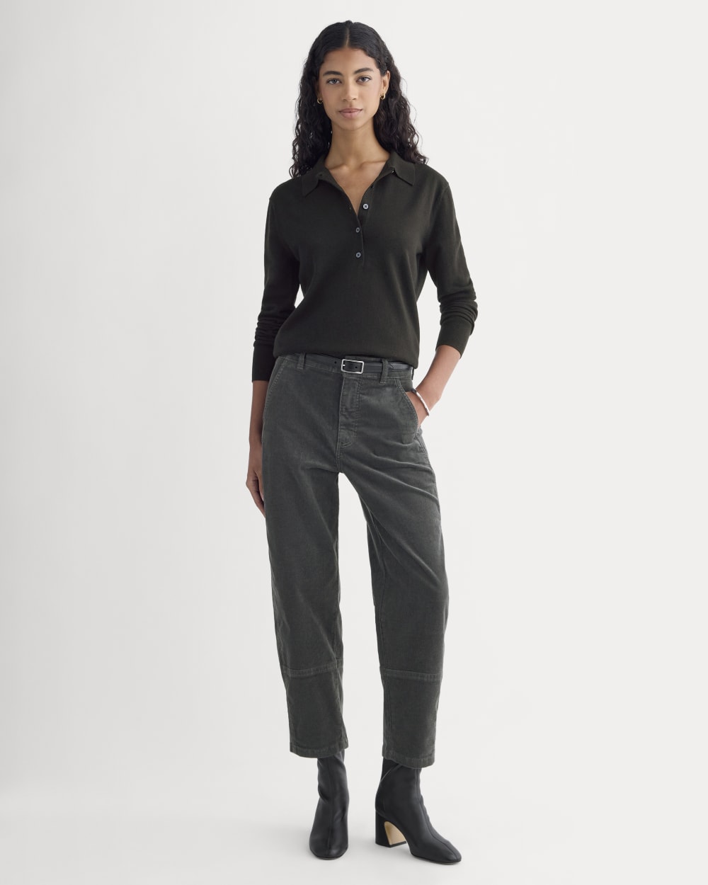 The Utility Barrel in Corduroy | Graphite