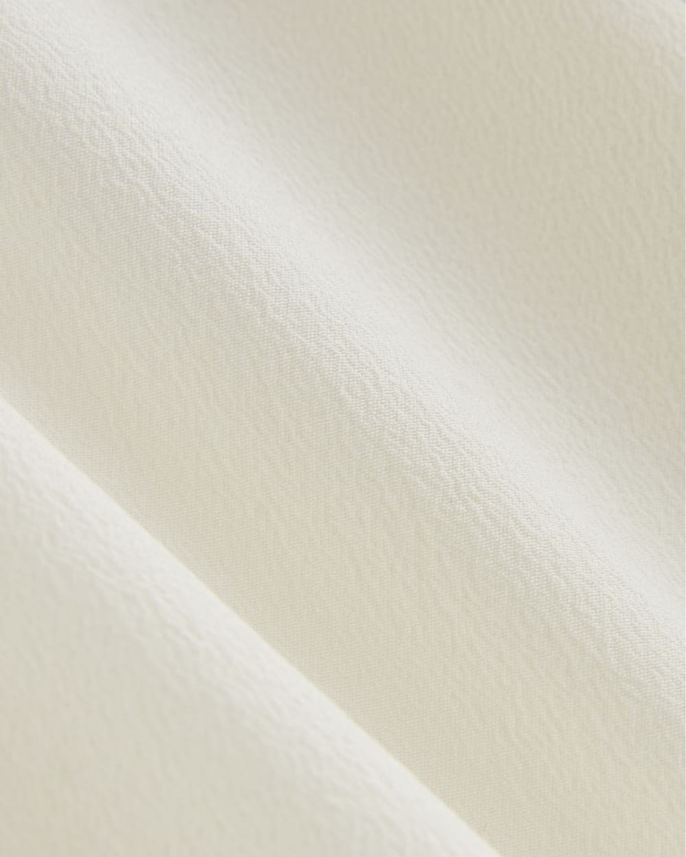 The Must-Have Shirt in Washable Silk | Off-White - Image 6