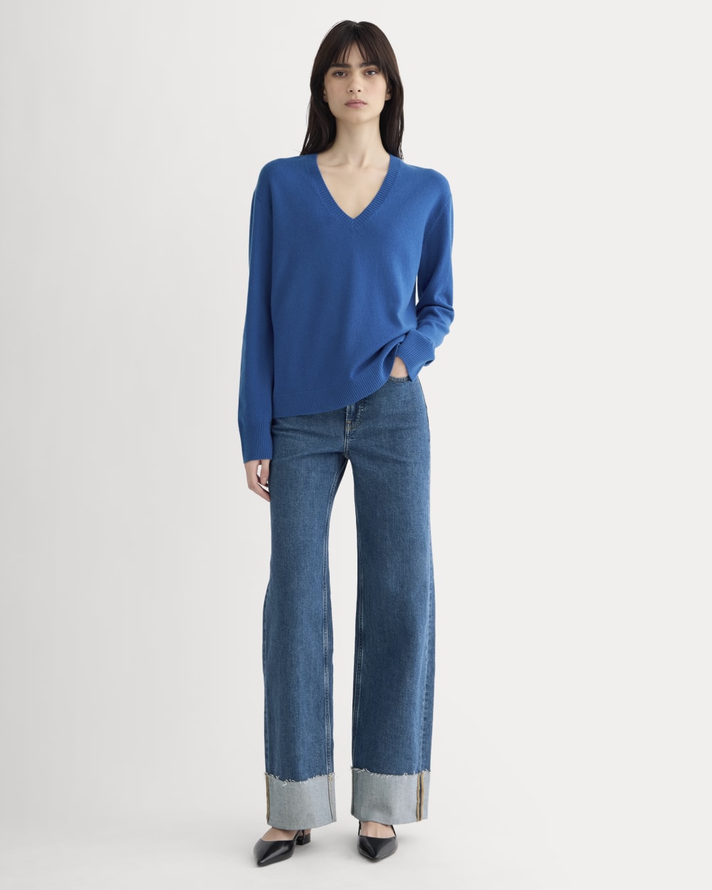The Classic V in Cashmere | Classic Blue - Image 5
