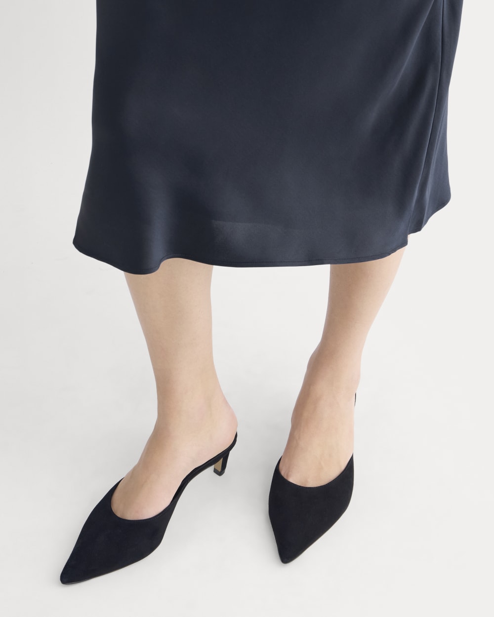 Slip Skirt in Silk Charmeuse | Navy - Image 4