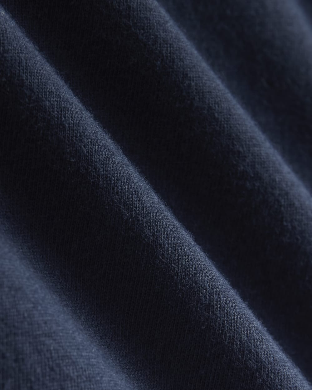 The Slim Long-Sleeve Crew in Essential Cotton | Navy - Image 5