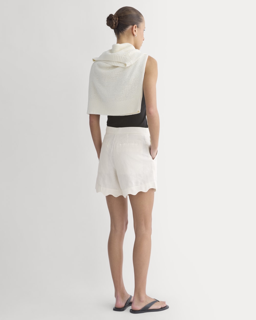Scalloped Edge Short in Linen | Bone - Image 5