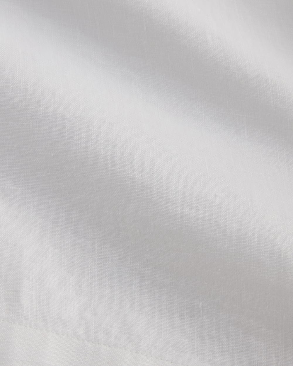 The Notch Shirt in Linen | White - Image 6