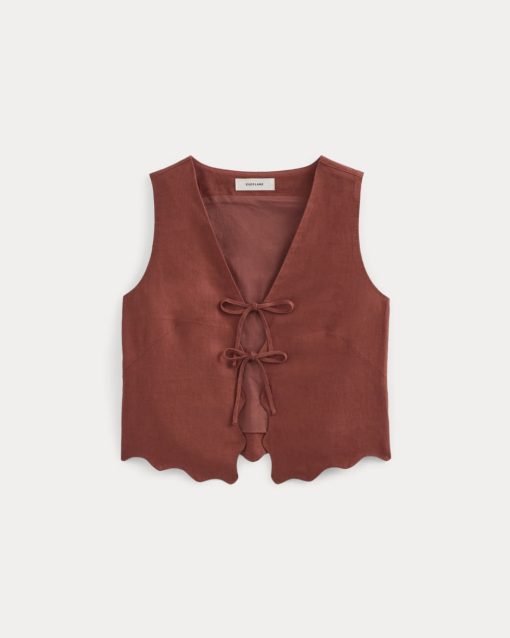 Alternative view of Tie-Front Scallop Tank in Linen | Henna Red