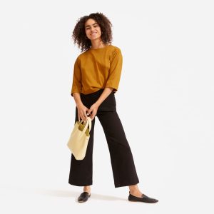 Alternative view of The Wide-Leg Crop Pant | Black | Short