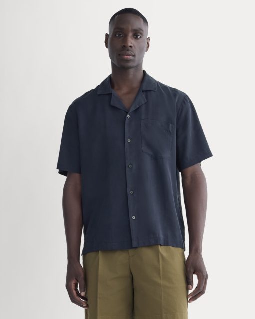 The Resort Shirt in Butterlite | Navy