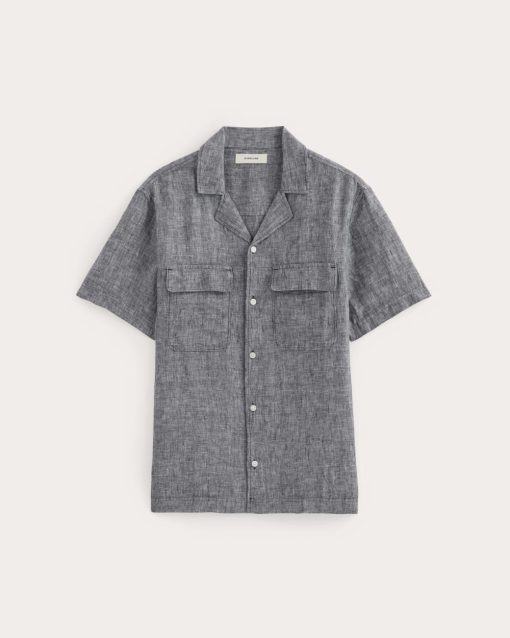 Alternative view of The Resort Shirt in Linen | Navy Chambray